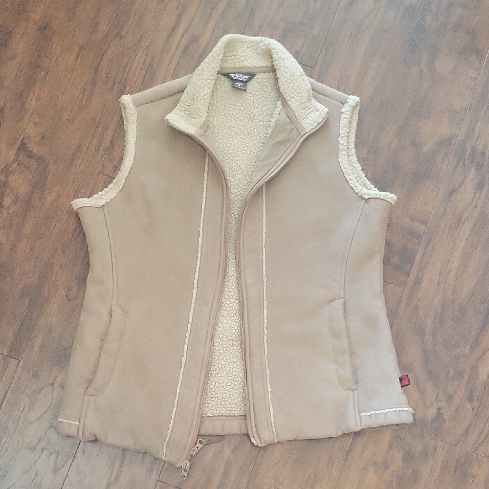 Woolrich Tan Sherpa-Lined Sleeveless Vest